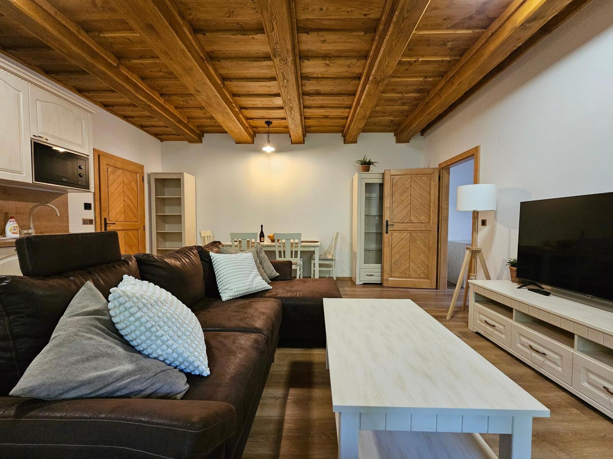 Apartmany Jezerne Velké Karlovice Værelse billede