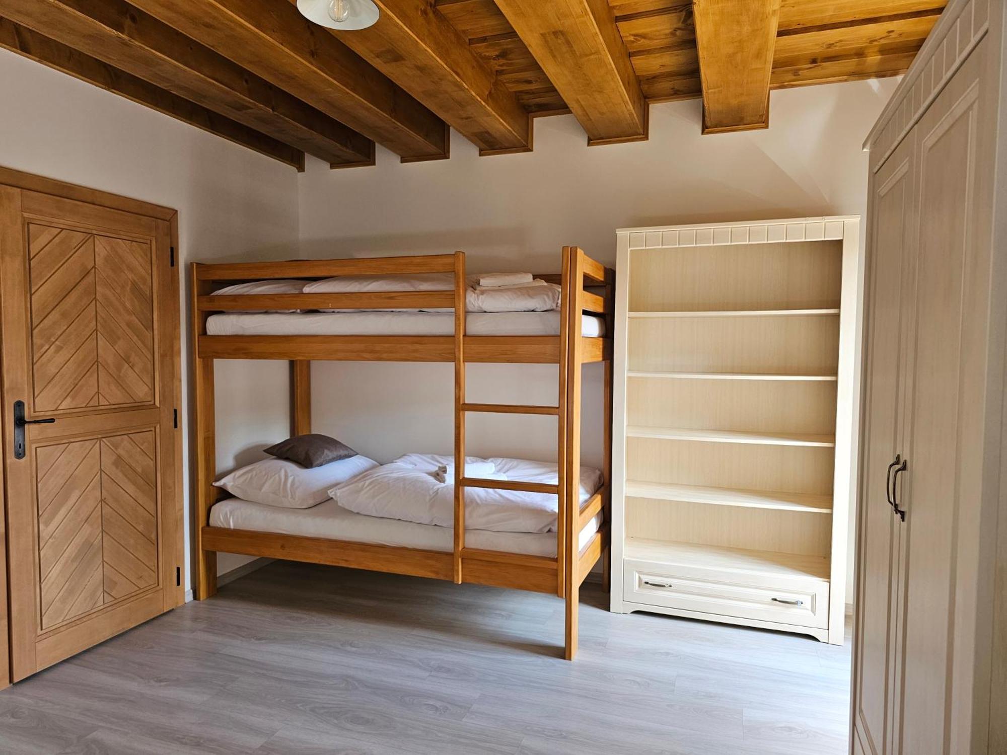 Apartmany Jezerne Velké Karlovice Eksteriør billede
